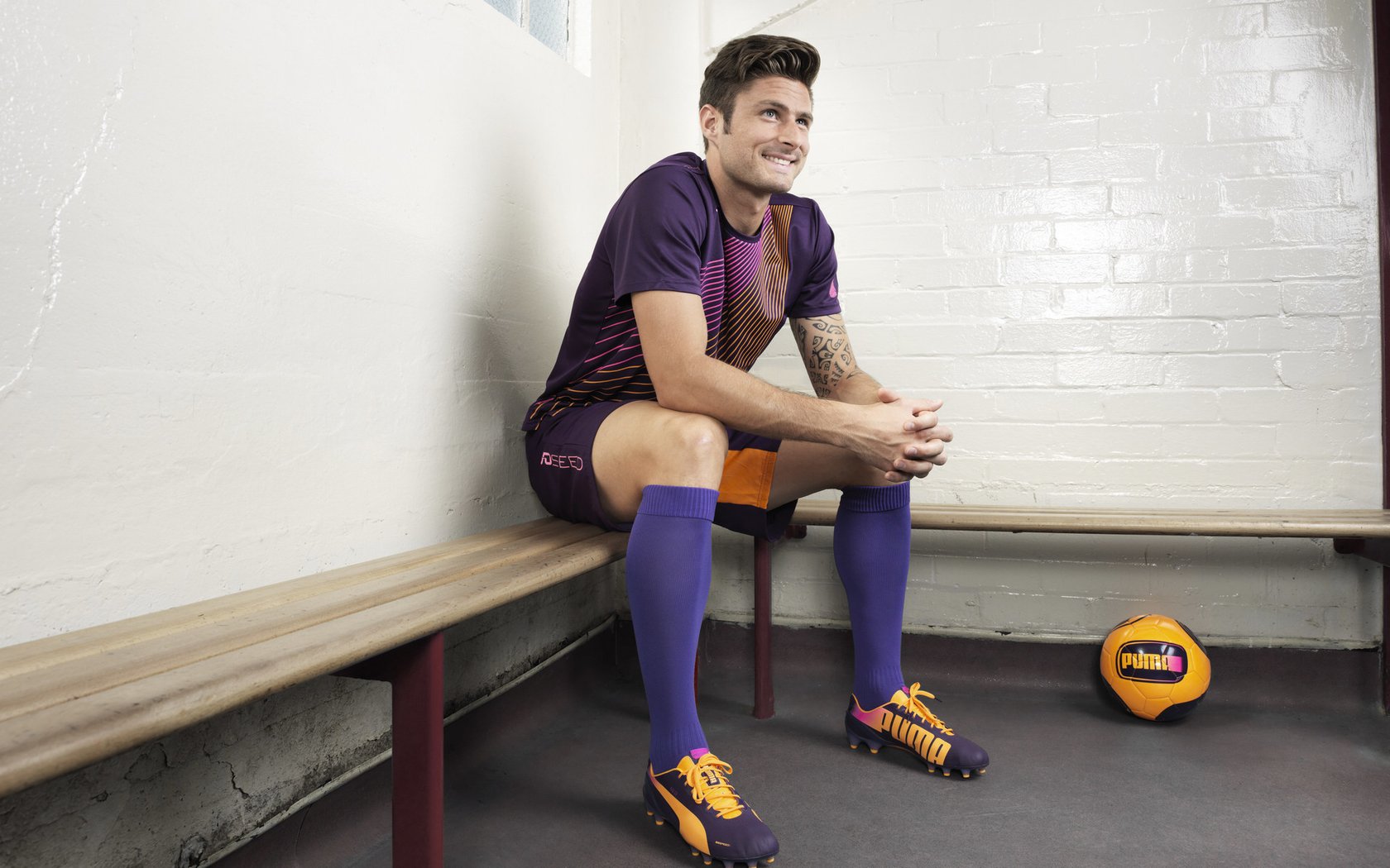 战术创新:小组战术、奇兵战术的崛起,战术小组突入站位