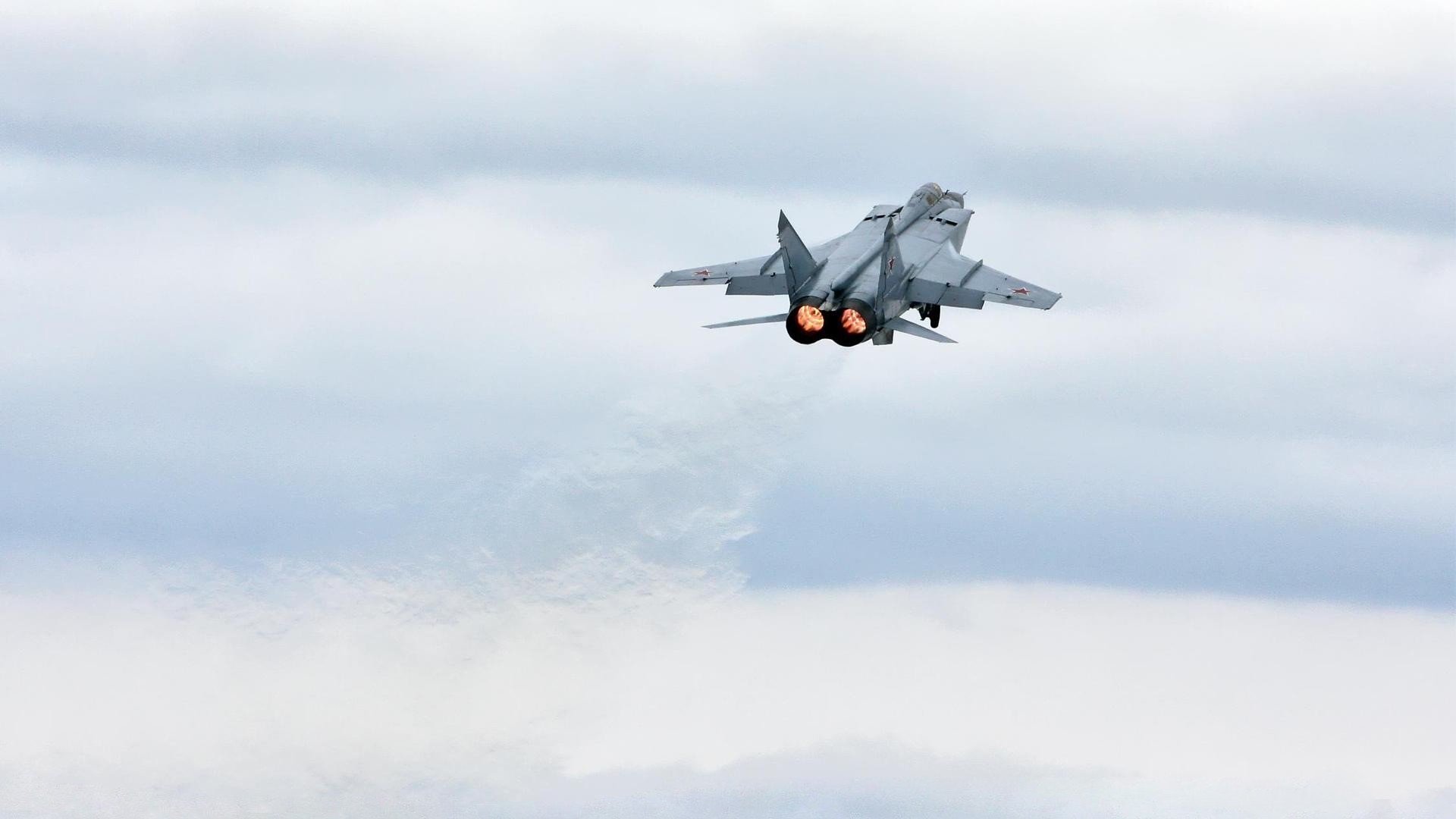 印度射击队在多个项目中获得金牌,表现抢眼。,印度射击队奥运成绩